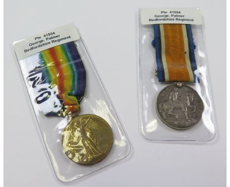 Bedford Regt - BWM & Victory Medal (41504 Pte G Palmer Bedf R). (2)