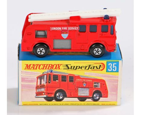 Matchbox Superfast Merryweather Fire Engine 35 boxed as new