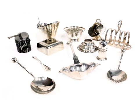 Silver plated wares, comprising toast rack, sugar bowl, ladle, cigarette box, mining log, and axe, a 20thC silver plated crue