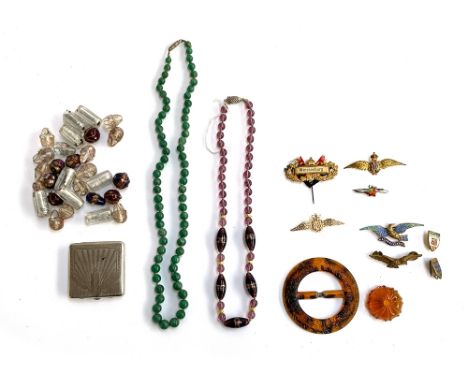 A green hard stone bead necklace, together with loose glass Murano beads, tortoiseshell bakelite brooch (af), Dubarrys deco s