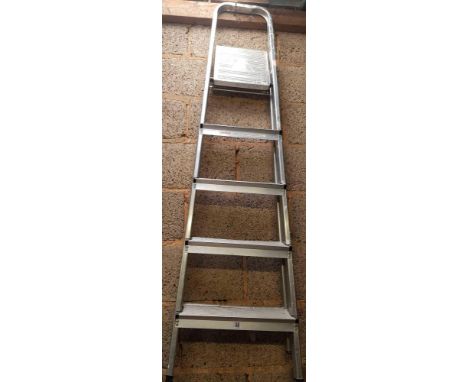 5 STEP ALUMINIUM STEP LADDER