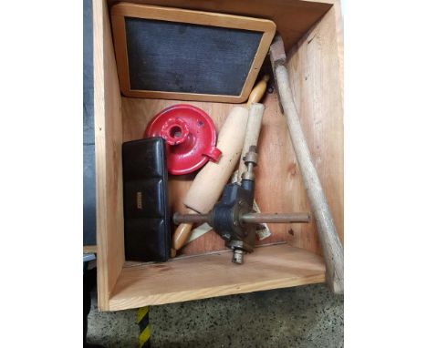 WOODEN BOX CONTAINING ROLLING PIN, SLATE BOARD, REDUCTION GEAR &amp; RED CANDLESTICK HOLDER