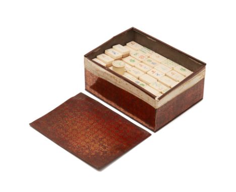 A VINTAGE MAHJONG SET
Vintage mahjong set in a enamel tin with 148 bone and wood tiles in total
Tin measures 19cm x 20cm x 15