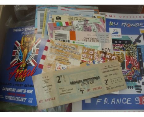 England and World Cup Football Memorabilia: Includes 16 England away tickets mainly from the 2000s but includes 1950 Spain v 