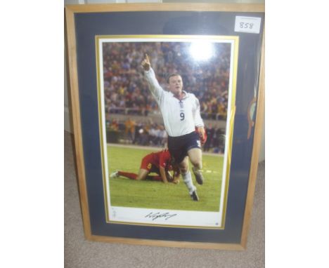 Wayne Rooney Signed Framed Print: Limited edition by Big Blue Tube company 182/500 depicting Englands highest goal scorer cel