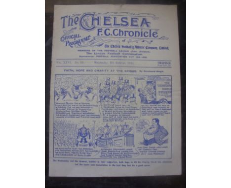 1930 Charity Shield Football Programme: Sheffield Wednesday v Arsenal played at Stamford Bridge on 8th October 1930. Eight pa