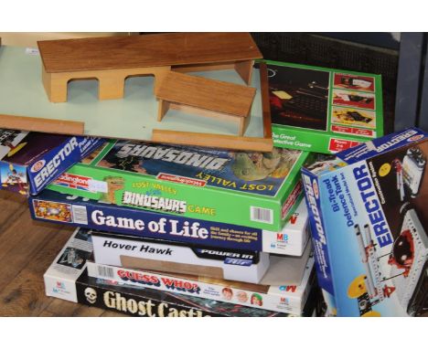 A selection of vintage games etc 