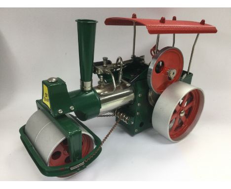 A Wilesco 'Old Smoky' tractio engine with instructions. Shipping category D.
