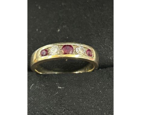 9ct Gold ring set with rubies & diamonds Size M 3g 