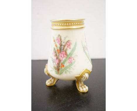 Royal Worcester 3 clan feet hand painted vase 1880 