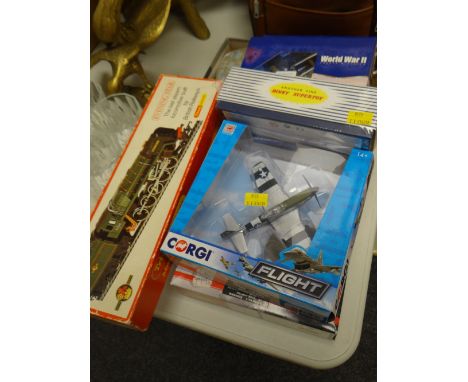 A collection of six assorted model aircraft / planes / vehicles Condition reports provided on request by email for this aucti