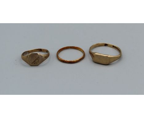 Three gold rings, two 9ct gold signet rings (&nbsp;Gross weight approximately 4.4gm) plus a 22ct band ring of 1.4gm approxima