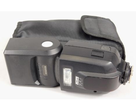 A Metz 58 AF-2 Digital camera flash gun, and carrying case