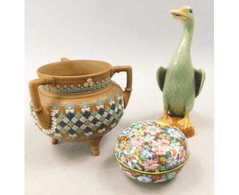 Miscellaneous ceramics, to include a Chinese canton style enamel box, decorated with flowers, a celadon duck and a Royal Doul