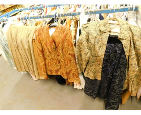 Various vintage ladies clothing, to include faux fur three quarter length jackets, lambswool and suede jacket, skirts, dresse