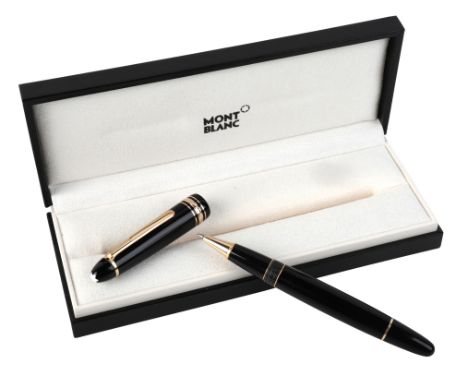 A MONT BLANC PIX 'LE GRAND' ROLLERBALL PENModel M162, Serial No. VU1404608, black resin cap and barrel with gilt metal trim, 