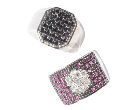 A PAVÉ-SET BANDin sterling silver, set with pink and white round brilliant cut cubic zirconia, stamped '925', size Q1/2 / 58;