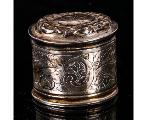 A late 19th/early 20th century Dutch silver marriage box, relief embossed decoration, marks on base, height 4cm, 0.7ozNo dama