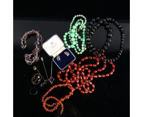 Various jewellery, including banded agate bead necklace ring and brooch set etcLot sold as seen unless specific item(s) reque
