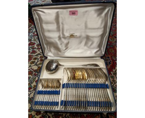 A twelve-piece setting of French silver plated cutlery comprising tablespoons and forks, small serving/dessert spoons, and a 