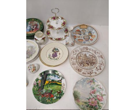 A collection of ceramics to include various collectors plates, a Royal Albert old country roses pattern cake stand with vase,