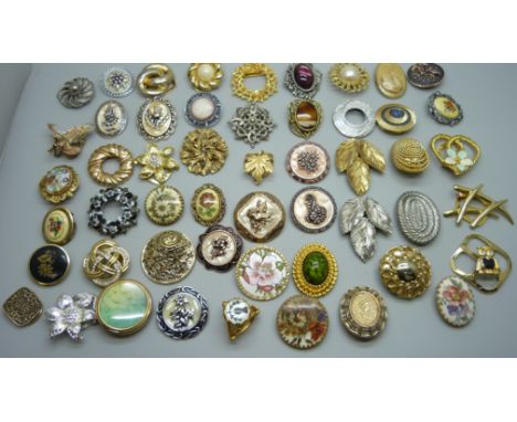 Over 50 scarf clips 
