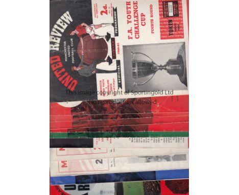 MAN UNITED   A collection of 15 Manchester United home programmes 1960-1969 to include Sunderland (FAYC) with token, Exeter (