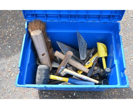 Tub of tools including trowels and mallets etc 