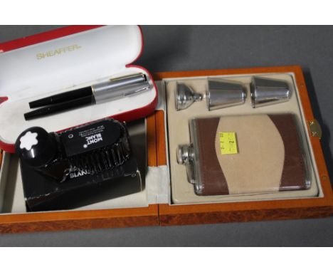Hip flask gift set, two pens and bottle of Mont Blanc ink