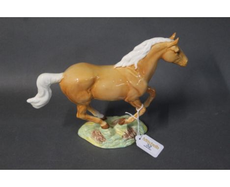 Beswick Galloping Palomino horse Model 1374