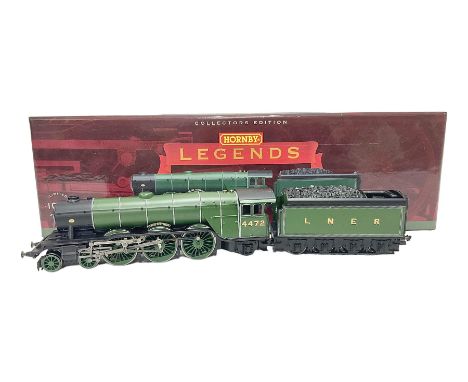 Hornby ‘00’ gauge - Limited Edition Hornby Legends Series no.989/1000 Class A1 LNER 4-6-2 ‘Flying Scotsman’ no.4472 in green;