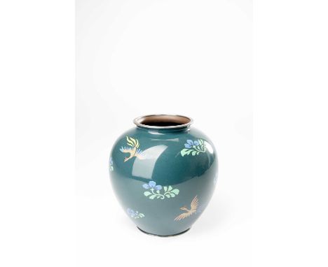 A CLOISONNE ENAMEL VASE BY ANDO JUBEI (1876-1953)MEIJI OR TAISHO, 20TH CENTURYThe globular body decorated with five ho-o bird