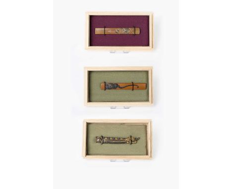 THREE JAPANESE MIXED METAL KOZUKA (KNIFE HANDLES)EDO OR MEIJI, 19TH CENTURYThe first decorated with a kingfisher perched on a