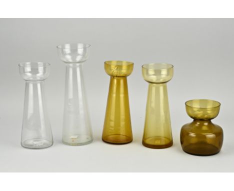 Five antique Dutch glass tulip/hyacinth vases. First half 20th century. Size: 11 - 24 cm. In good condition.