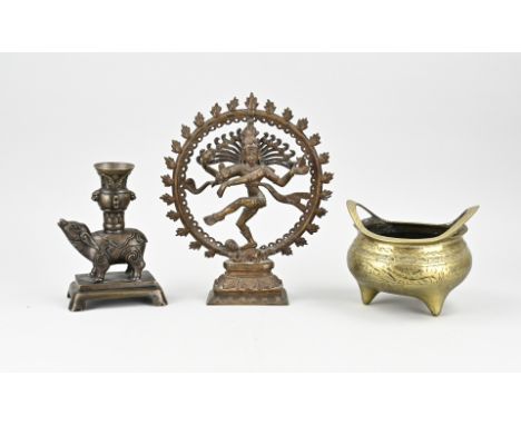Three parts Chinese bronze. 1x Vase with ox. 1x Buddhist figure. 1x Incense burner with bottom mark. Size: 18 - 27 cm. In goo