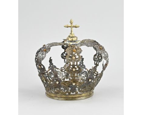 Antique brass crown for Madonna statue. 19th century. Dimensions (crown): H 23 x Ø 20 cm. Head: Ø 13 cm. In good condition.