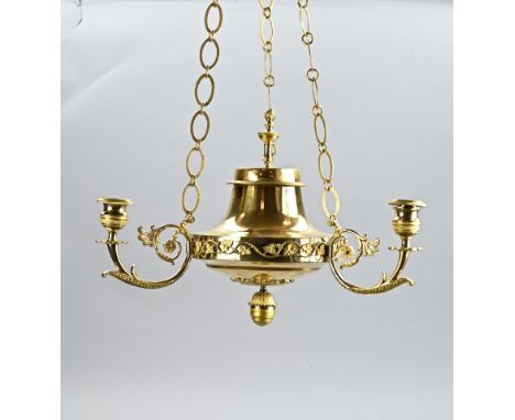 Beautiful, finely crafted 19th century fire-gilded bronze empire candle chandelier. Circa 1820. Dimensions: 38 x Ø 28 cm. In 