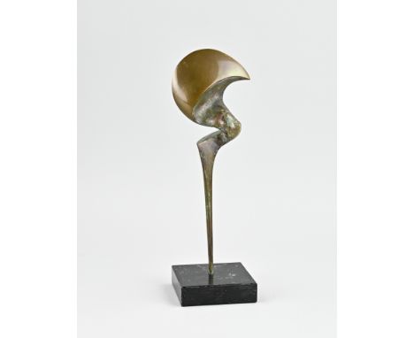 Ruurd Hallema. 1954 - . Modern bronze sculpture on marble base. Dimensions: H 34 cm. In good condition.