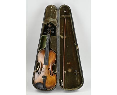 Antique violin in walnut violin case. Violin marked Keszitelle Libertiny Warrucazc 1945 Opus 250. Handwritten label. Size: 60
