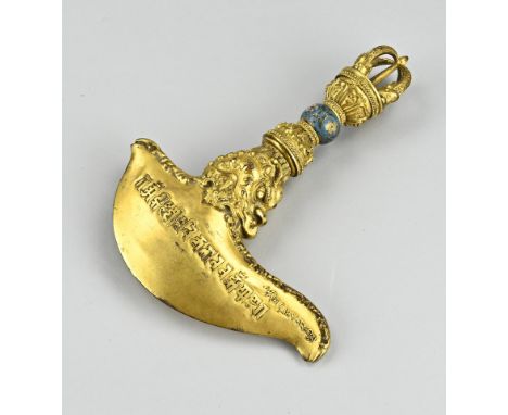 Old Chinese/Tibetan gilded bronze ritual scepter, with floral cloisonné and text. Size: 19.7 cm. In good condition.