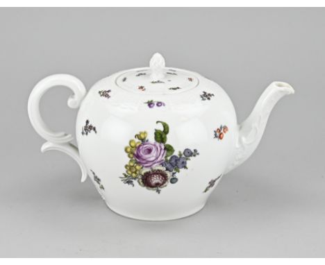 Antique German Nymphenburg porcelain teapot with floral decoration. Circa 1900. Spout restored. Dimensions: 14 x 21 x Ø 13 cm