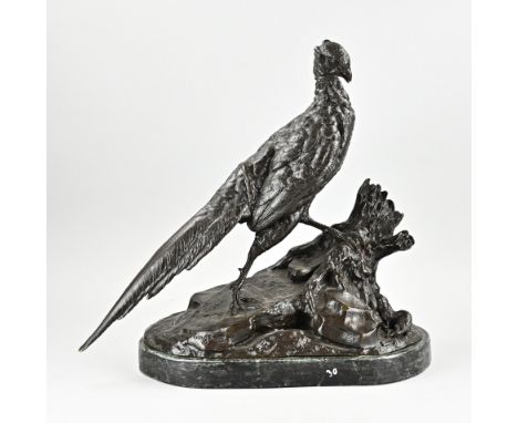Large antique bronze statue on marble base. By Jules Moignier. 1835 - 1894. Dimensions: 54 x 57 x 22 cm. In good condition.