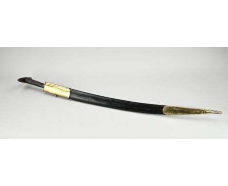 19th century engraved Turkish sabre with original hilt and scabbard. Nice patina. Size: L 99 cm. In good condition.