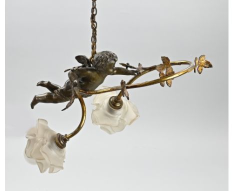 Antique hanging lamp with putti. First half 20th century. Composition metal + brass. Dimensions: 41 cm. In good condition.