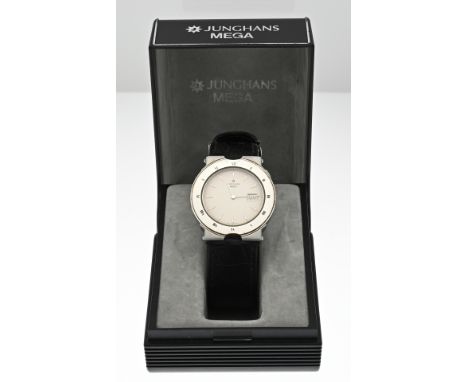 Junghans Mega watch, radiocontrolled, with a steel case, attached to a black leather strap. Quartz, Working. ø case 35 mm. So