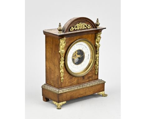 Antique French barometer of cherry wood, with gilt bronze frame. Circa 1880. Size: 23.5 cm. In good condition.