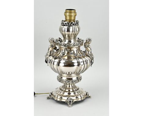 Silver lamp base, 800/000, on a contoured base with 4 curled legs The lamp base is decorated with flower borders and flower g