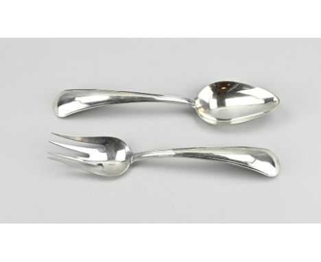 Silver salad cutlery, 833/000, with a fork and spoon with a fillet decoration. MT.: JM van Kempen, Voorschoten. jl.:C:1887. T