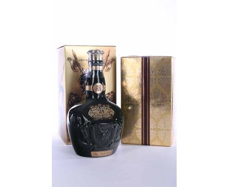 CHIVAS BROTHERS ROYAL SALUTE 21 YEARS OLD - EMERALD
Blended Scotch Whisky. 70cl, 40% volume, in emerald flagon, felt pouch an