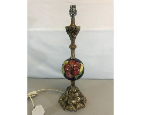 Moorcroft table lamp 